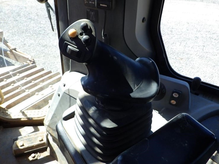 2012-caterpillar-d7e-image-34