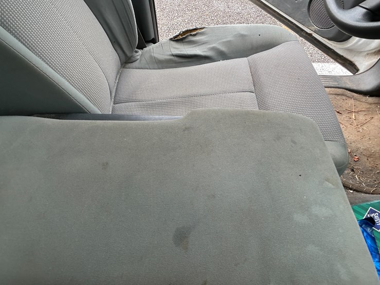 2005-dodge-dakota-image-40