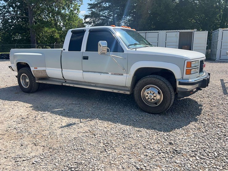 1995-gmc-k3500-image-1
