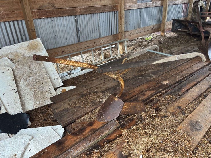 adjustable-walking-potato-plow-image-1