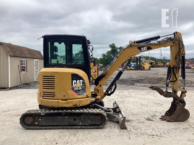 2015-caterpillar-303.5e2-cr-image-5