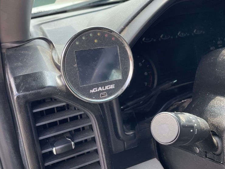 2020-ford-f150-xl-image-32