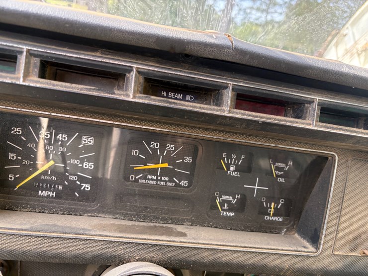 1992-ford-f700-image-54