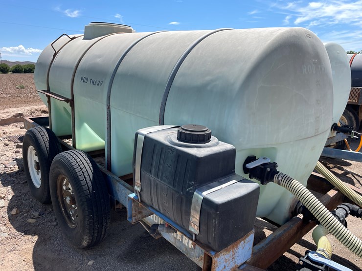 #9139-•-1000-gallon-fertilizer-tank-image-2