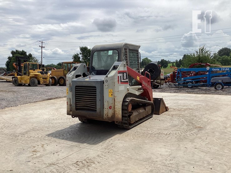2019-takeuchi-tl8-image-5