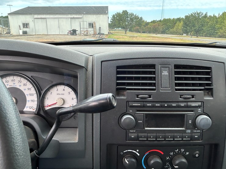 2005-dodge-dakota-image-51