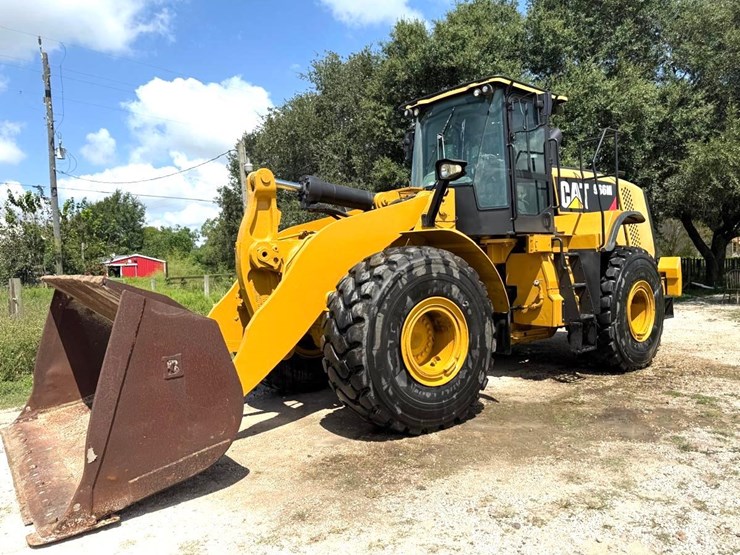 2015-caterpillar-966m-image-1