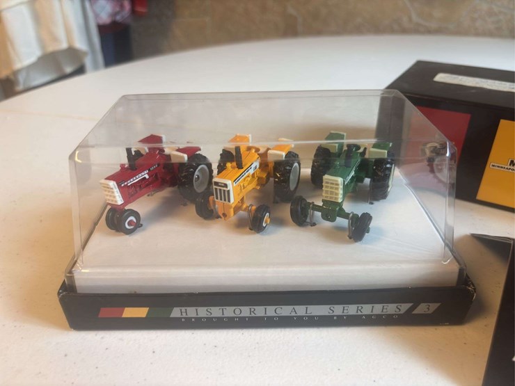 (2)-1/16-oliver-heritage-1655-+-1/64-agco-historical-set-nib-ertl-image-11