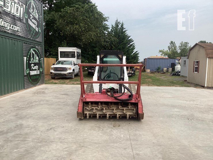 2007-bobcat-t300-image-7