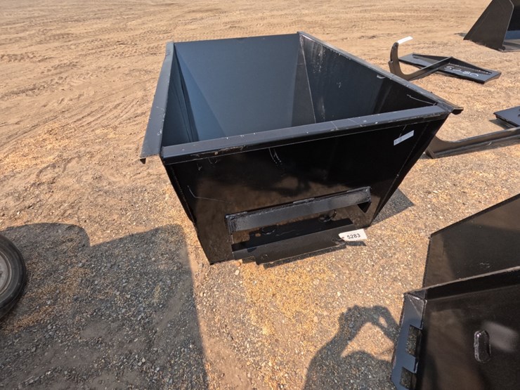 #5283-•-mini-universal-wheelbarrow-image-4