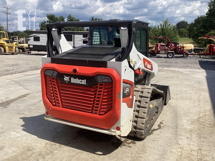 2023-bobcat-t64-image-4
