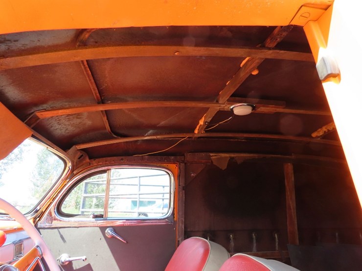 1940-ford-panel-image-18