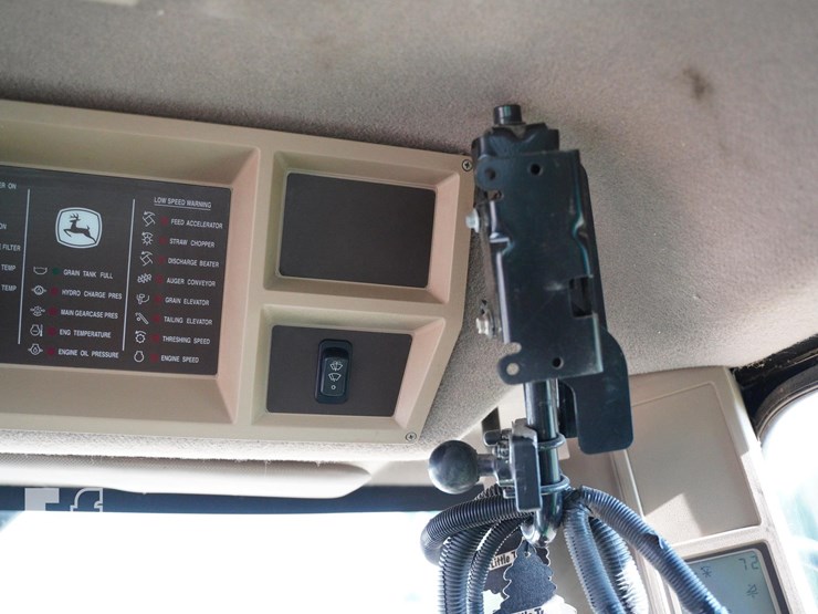 2007-john-deere-9560-sts-image-45