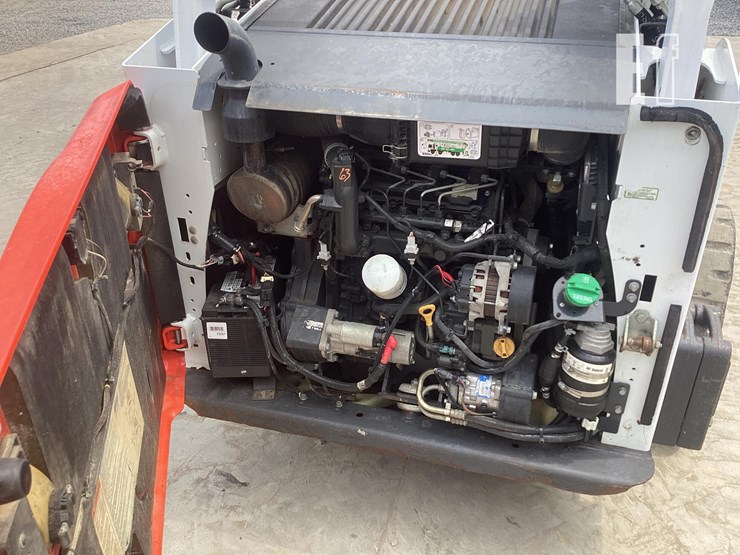 2019-bobcat-t595-image-14