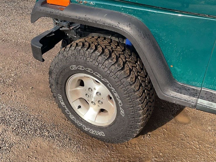 1994-jeep-wrangler-image-11