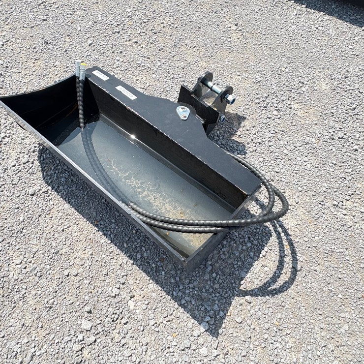 #28498 • TILT BUCKET