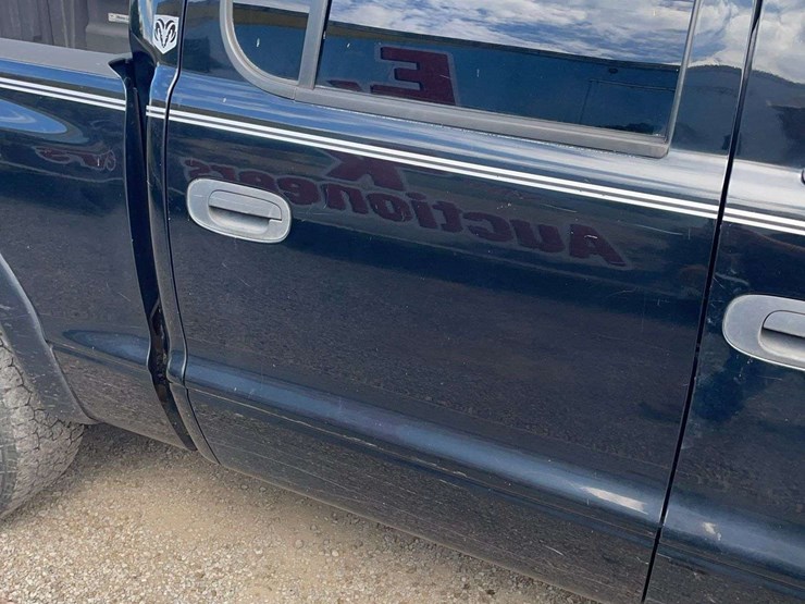 2004-dodge-dakota-image-15