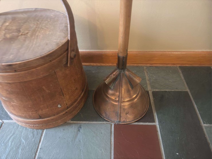 wood-bucket-and-churn-handle-image-4