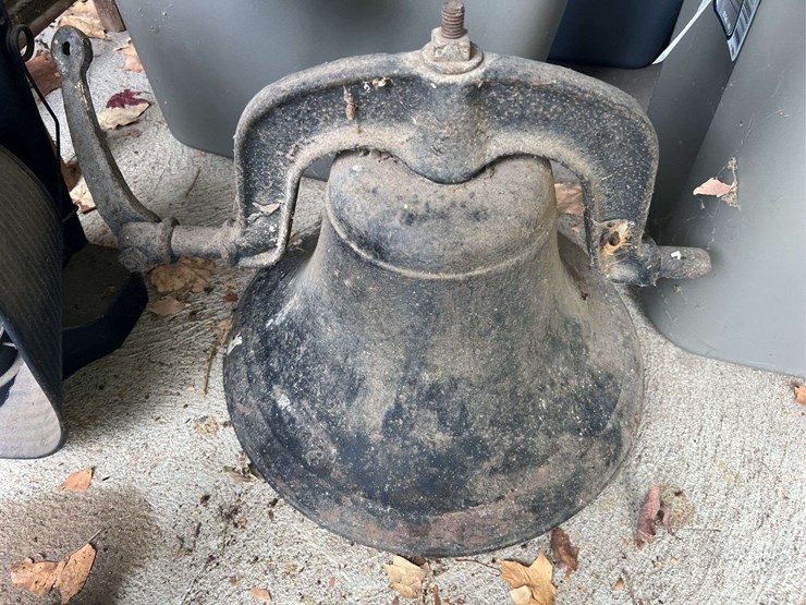 crystal-metal-bell-and-cow-bell-image-2