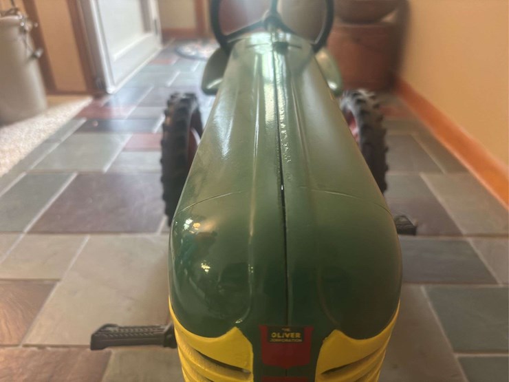 oliver-88-diesel-pedal-tractor-eska-image-7
