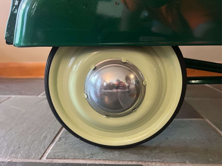 custom-oliver-pedal-car-image-14