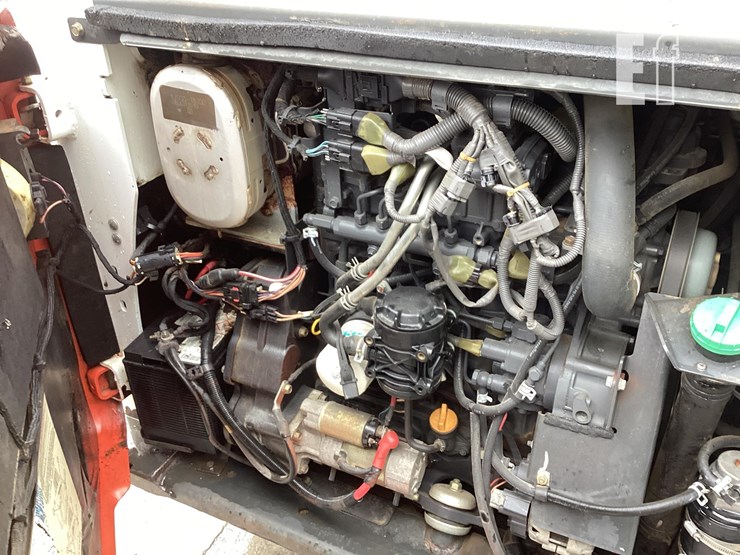 2015-bobcat-t870-image-13