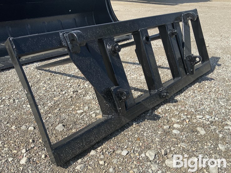 euro-global-dual-spear-hay-bale-attachment-image-9