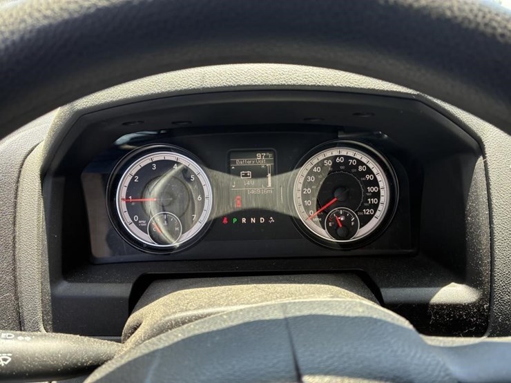 2016-dodge-ram-1500-image-15