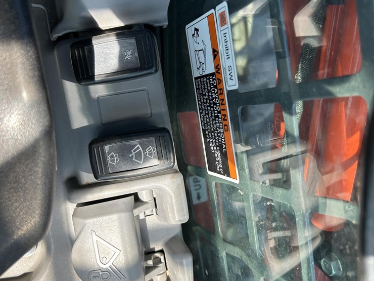 2021-kubota-svl97-2-image-30