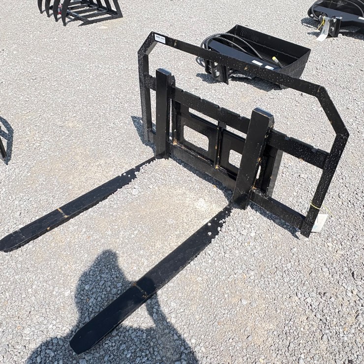#28503 • PALLET FORKS