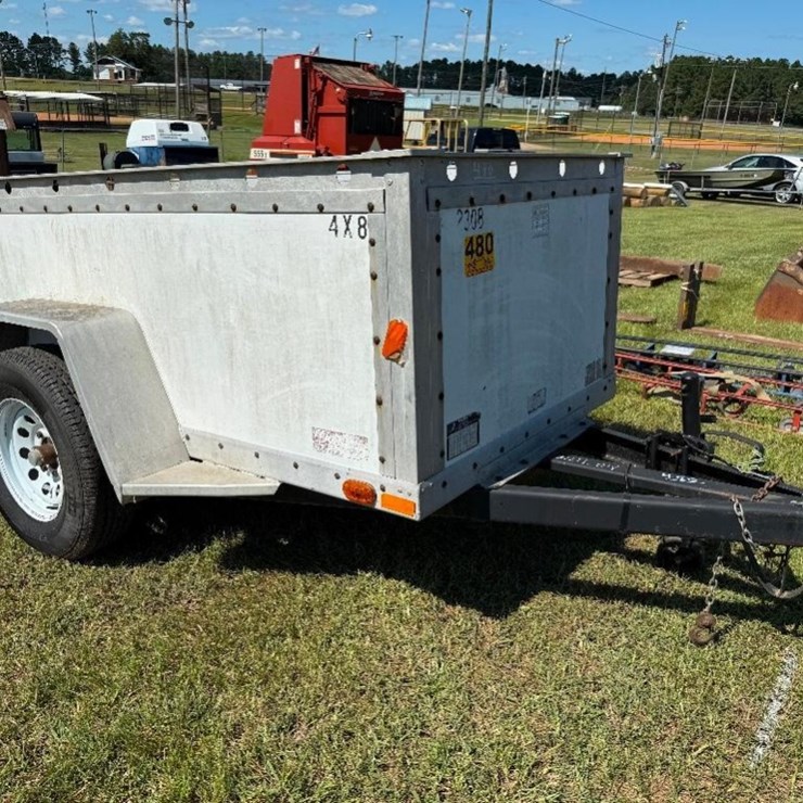 4'X8' FRUHAUF ALUMINUM TRAILER (36" SIDES) **NO
