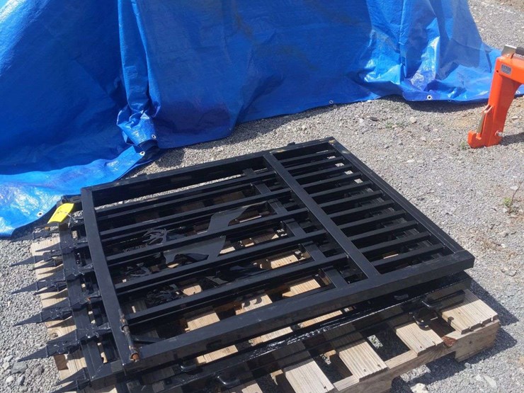 bi-parting-gate-6'-wide-4'-tall-image-3