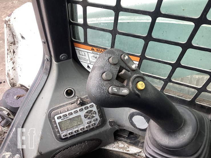 2020-bobcat-t870-image-18