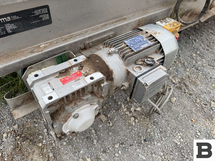 2020-wyma-coss-covered-elevator-image-9