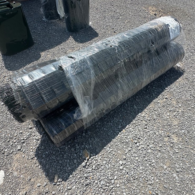 #28471 • LOT OF (3) ROLLS WIRE MESH FENCE
