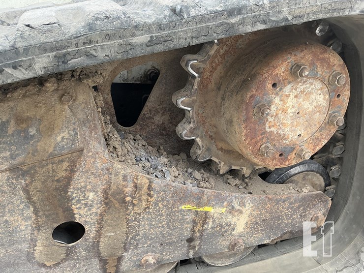 2012-bobcat-t750-image-11