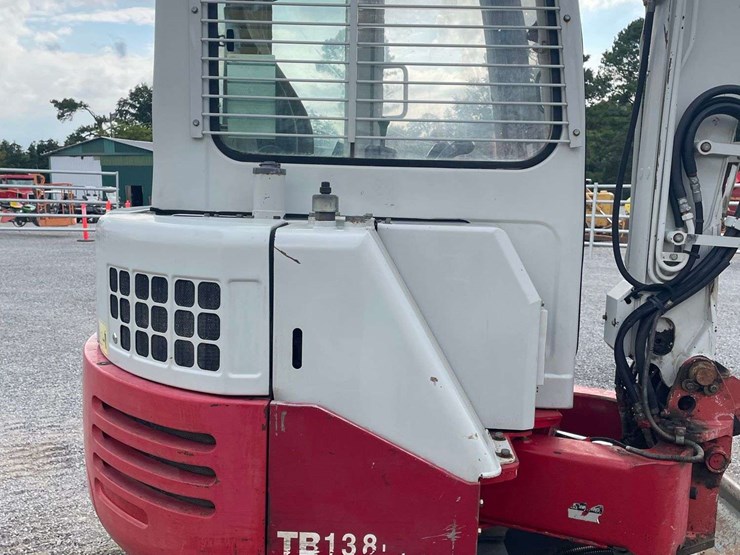 takeuchi-tb138fr-image-24