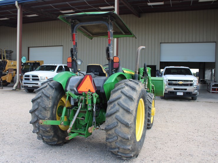2014-john-deere-5075e-image-4
