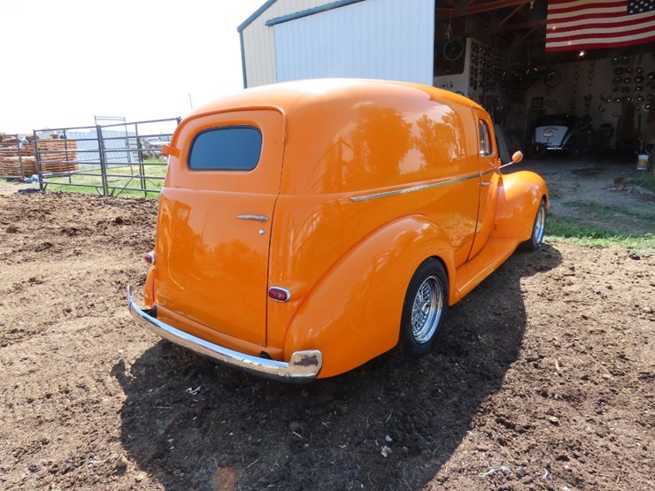 1940-ford-panel-image-9