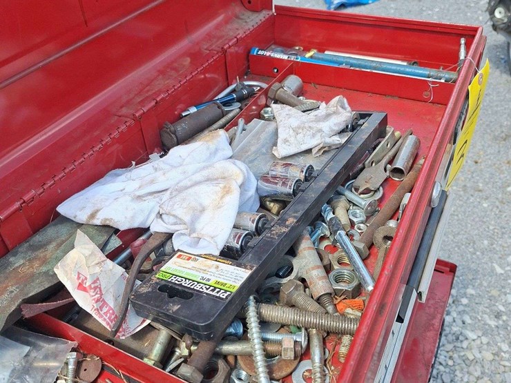 craftsman-doublestack-toolbox-with-misc-tools-image-6
