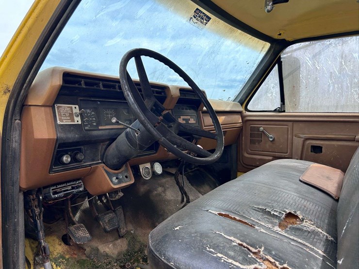 ford-700-image-13