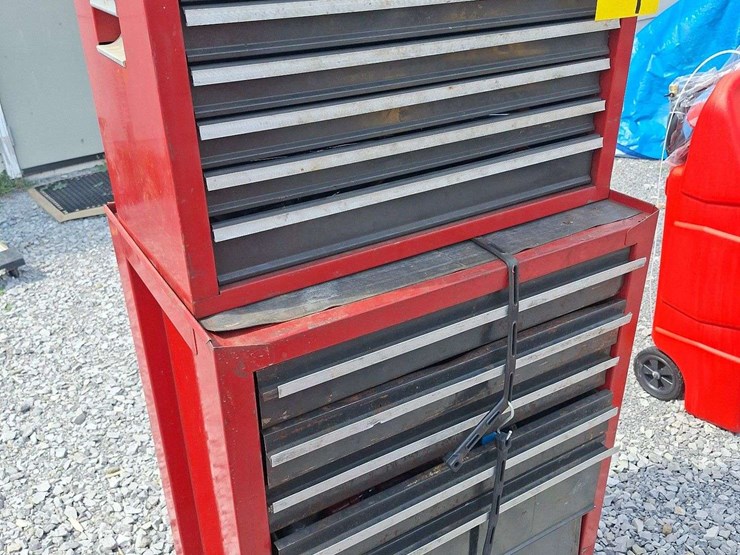 craftsman-doublestack-toolbox-with-misc-tools-image-4