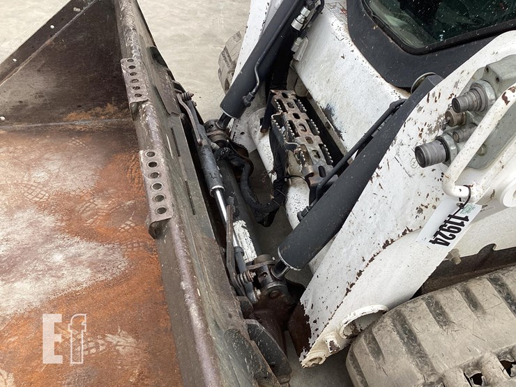 2016-bobcat-t770-image-10