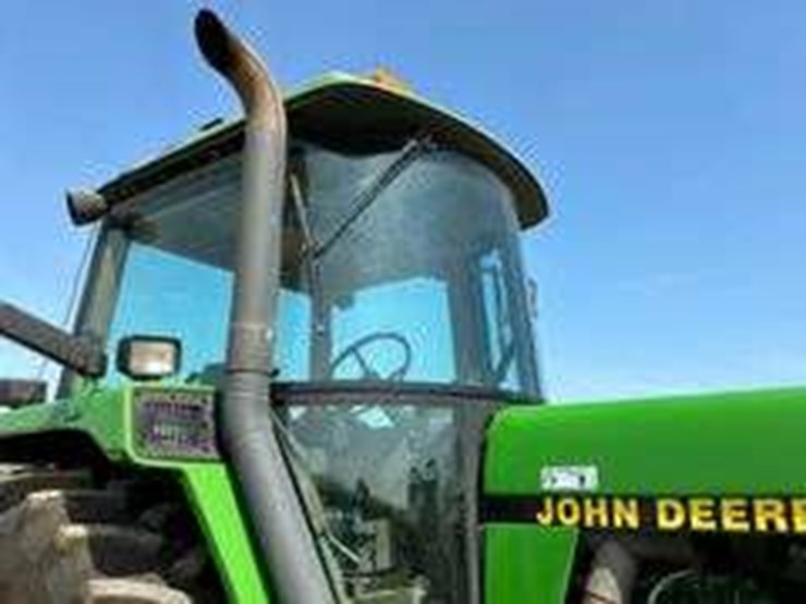 1992-john-deere-4960-image-8