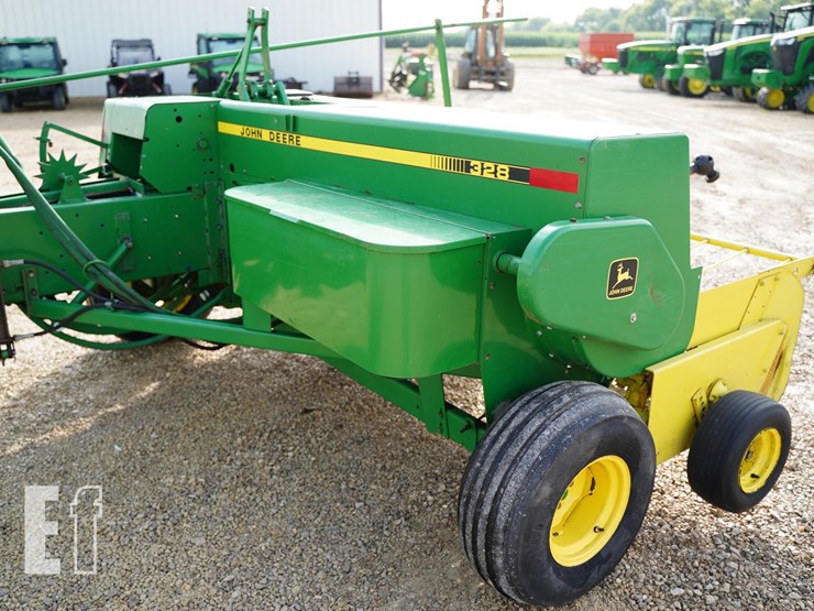 1990-john-deere-328-image-14