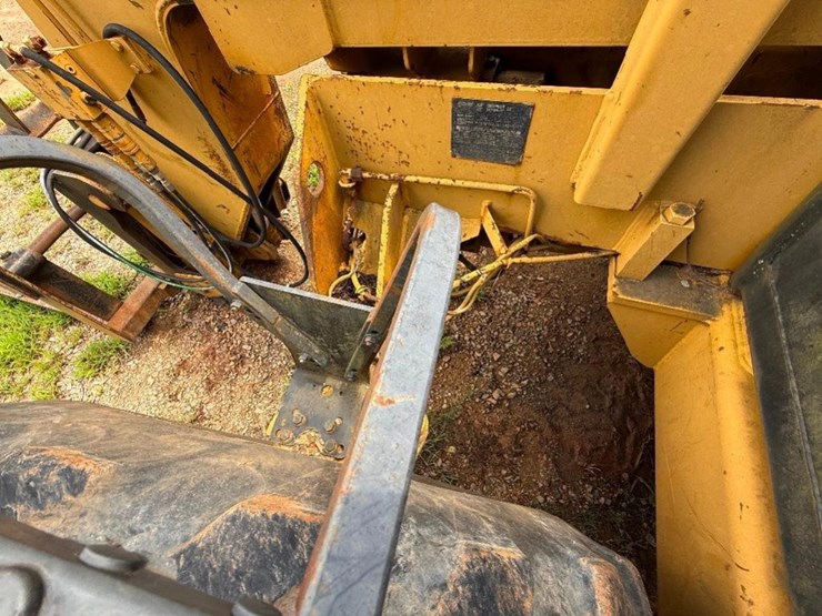 caterpillar-th62-image-10
