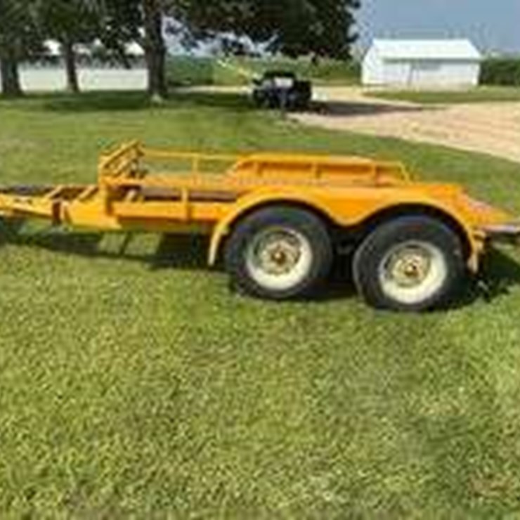 4 1/2 x 10 Tandem Trailer, with ramp & lights