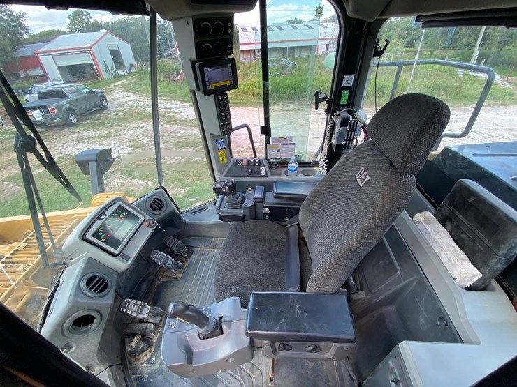 2015-caterpillar-966m-image-19
