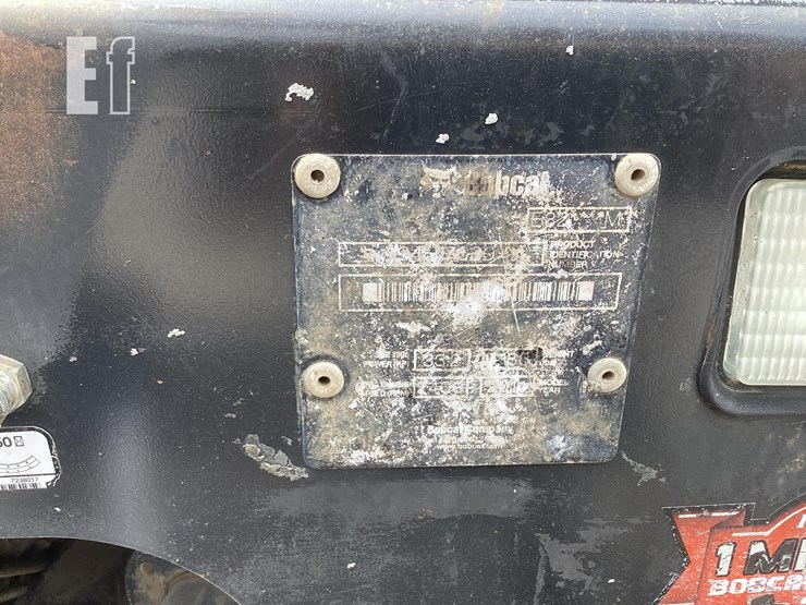 2014-bobcat-e32-image-23