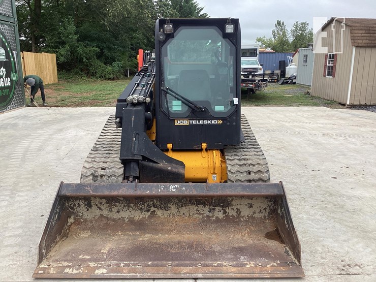 2018-jcb-3ts-8t-image-7